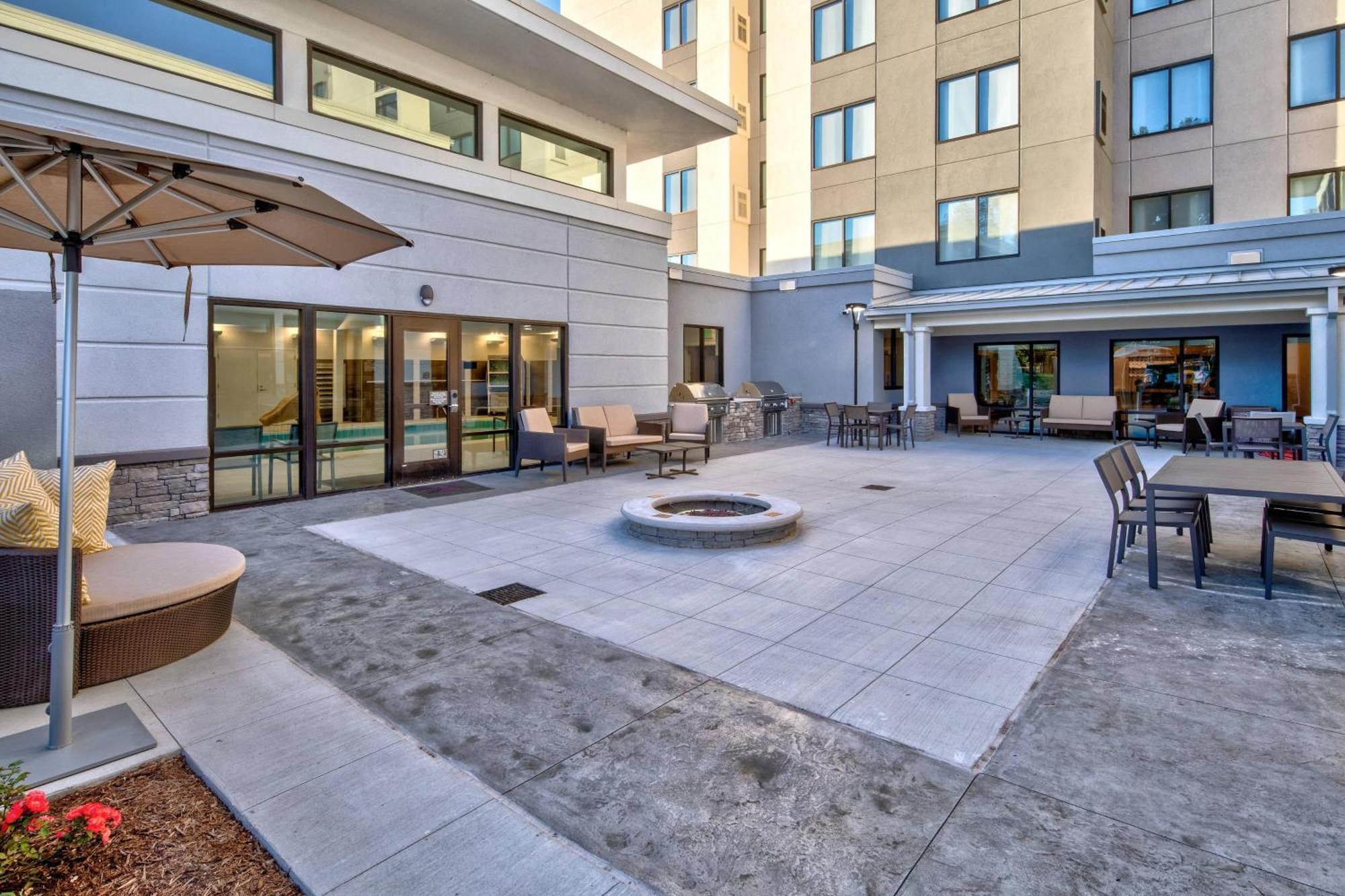 By Marriott At Opryland 3*